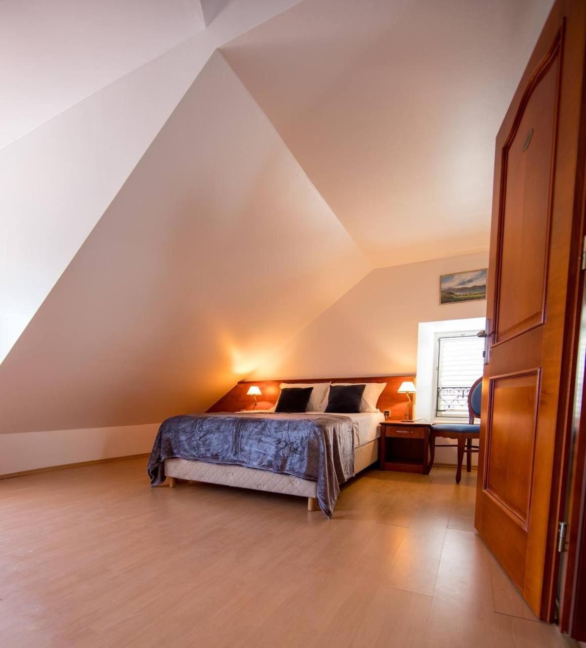 Apartments Villa Cardo Mali Ston Esterno foto